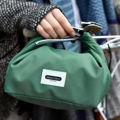 Black+Blum Lunch Bag 6.7L Olive -Camping Products Store k4421cdb0b98a78992a8f16a411c55e5b