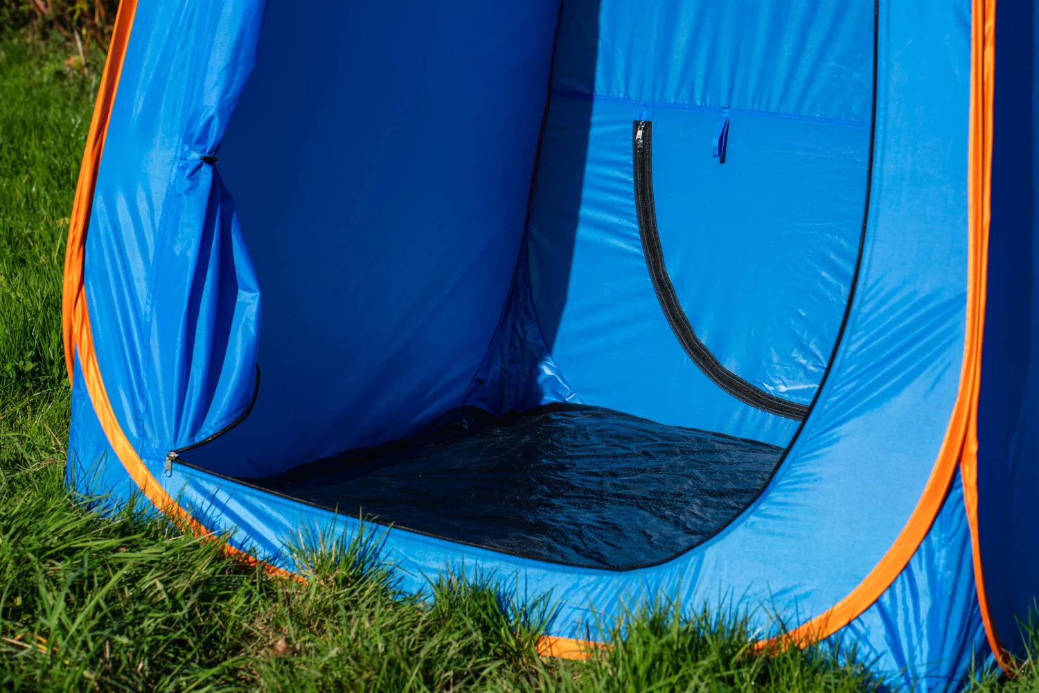 OLPRO Pop Up Shower & Utility Tent 4 OLPRO Pop Up Shower & Utility Tent - Image 4